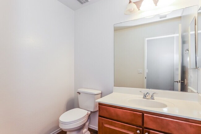 Building Photo - 2018 W Alta Vista Rd