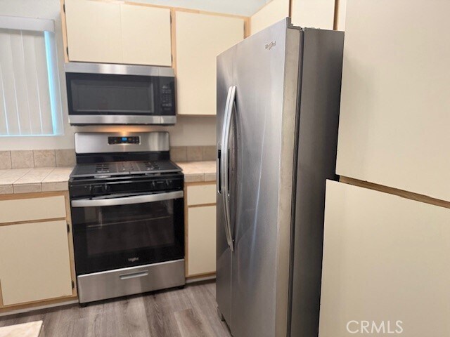 Building Photo - 79700 Ave 42