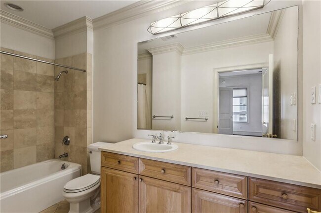 Building Photo - 2500 Peachtree Rd NW