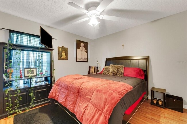 Building Photo - 273 Englenook Dr
