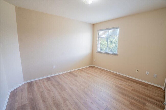 Building Photo - 14509 Mowsbury Dr