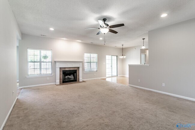 Building Photo - 114 Clover Ridge Dr