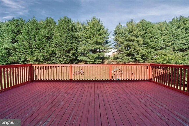 Building Photo - 253 Peoples Way