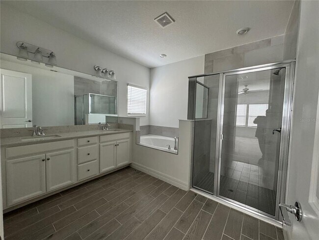 Building Photo - 1308 SE 43rd Rd