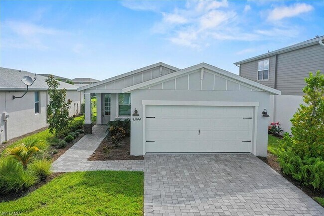 Building Photo - 43744 Cattleman Dr