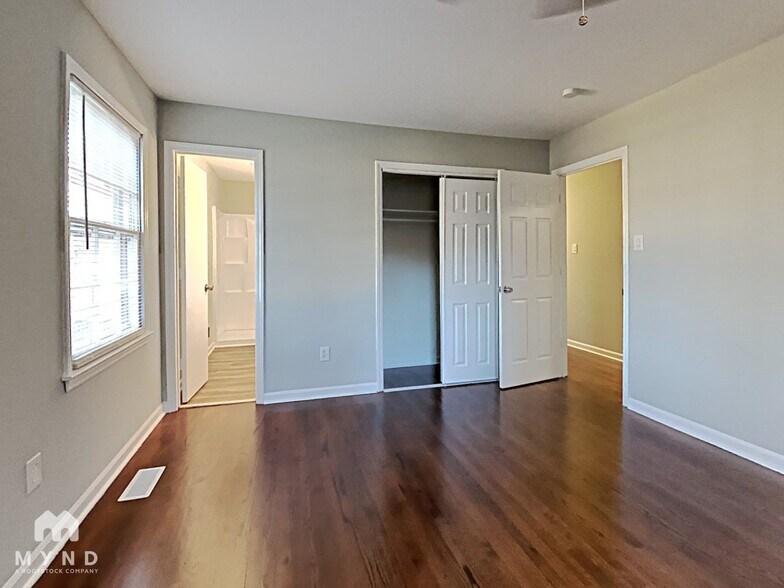 Building Photo - 6815 Saddle Ridge Rd