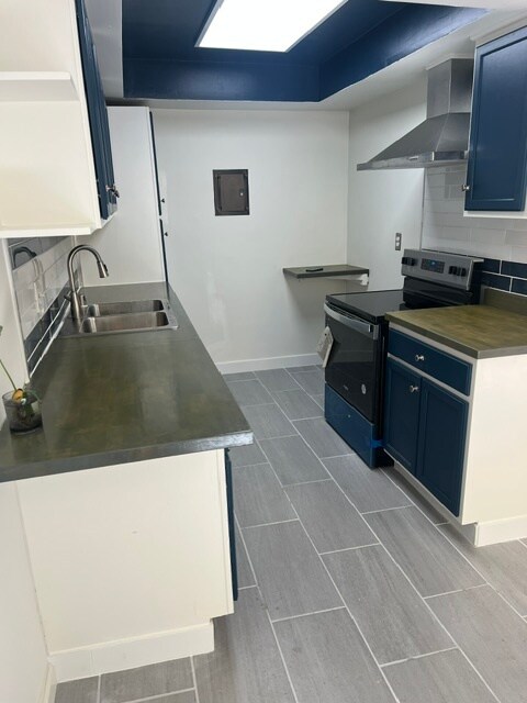 Building Photo - 12711 Matteson Ave