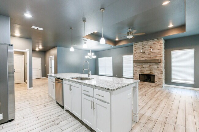 Building Photo - 10301 Avenue W
