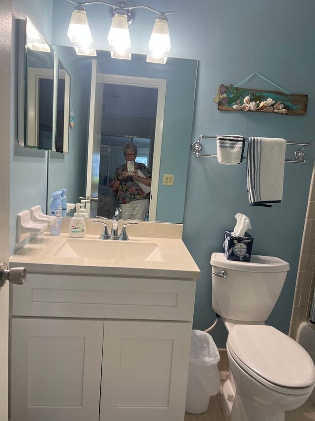 Building Photo - Venice, FL 1BD + Den/2BA Condo in Sea Villas