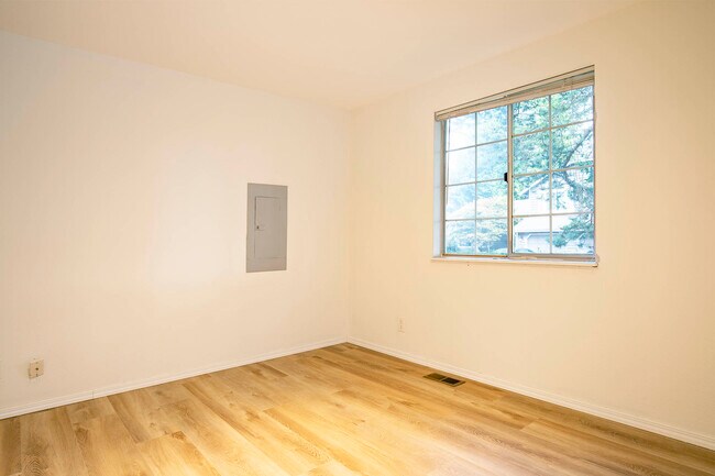 Building Photo - 21612 SE 271st Pl