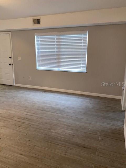 Building Photo - 165 Windtree Ln