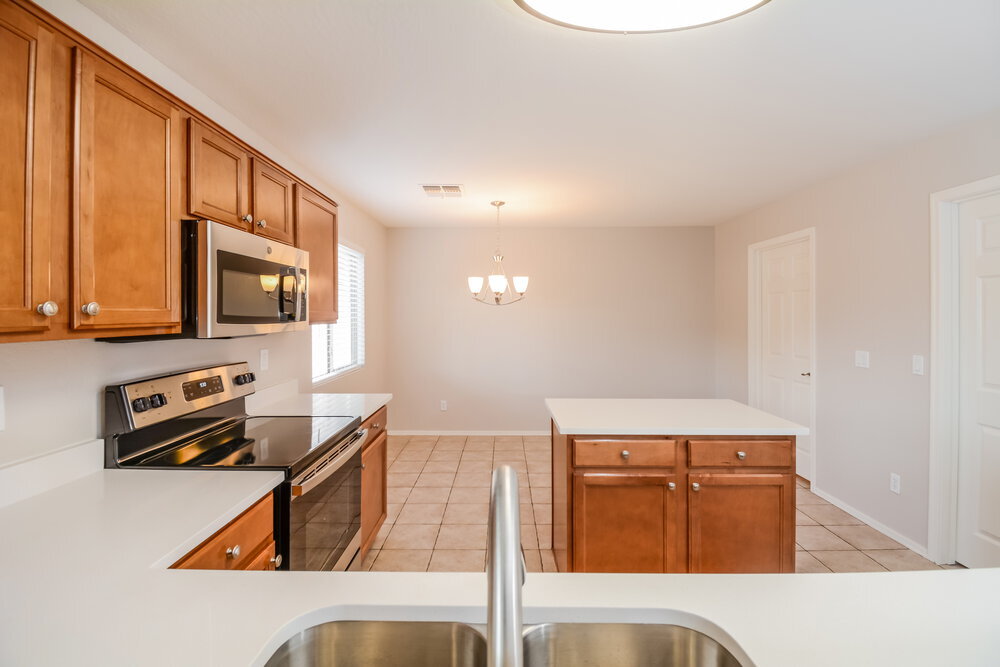 Building Photo - 3202 S Justin Dr
