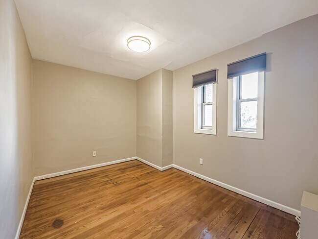 Building Photo - 758 Jersey Ave