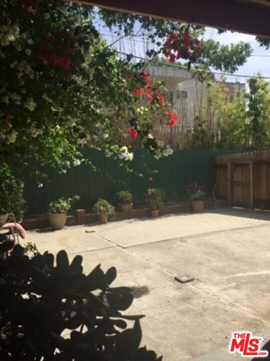 Building Photo - 1516 Talmadge St