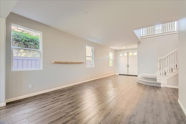 Building Photo - Gorgeous 4 Bd/4.5 Ba + Loft Home in 4S Ranch!!!