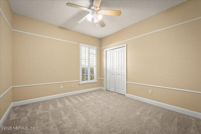 Building Photo - 1028 Meadow View Ln