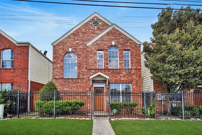 Primary Photo - 1747 Aden Dr
