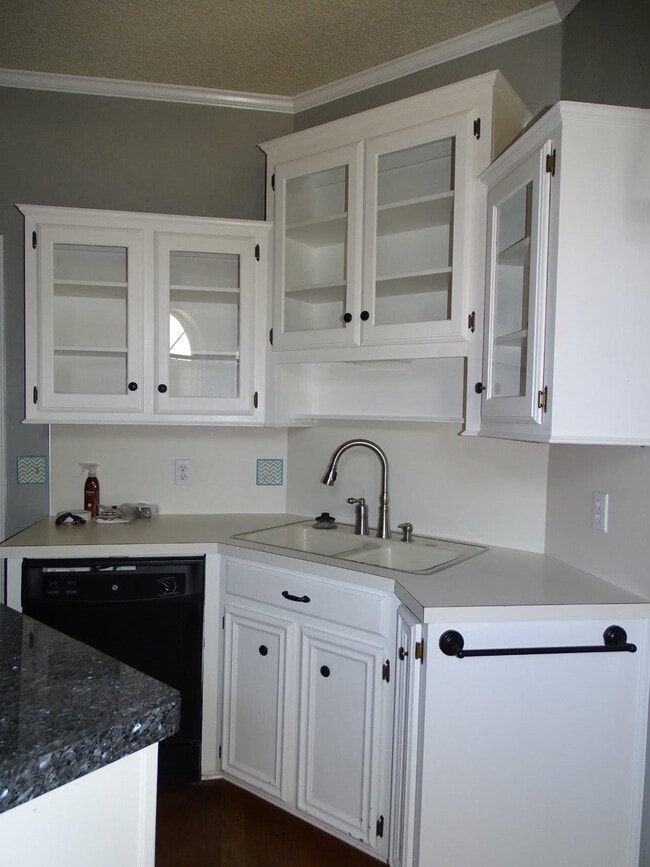 Building Photo - 5738 94th St