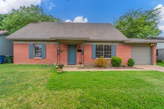 Primary Photo - 1131 Pebblebrook Dr