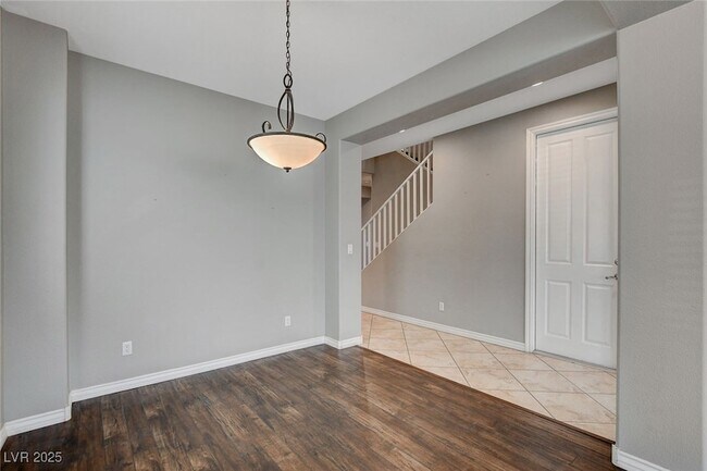 Building Photo - 44 Delighted Ave