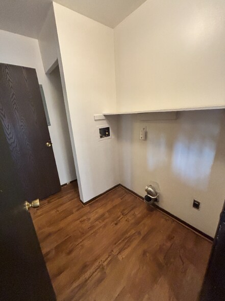 Building Photo - 7640 Timbercreek Ct