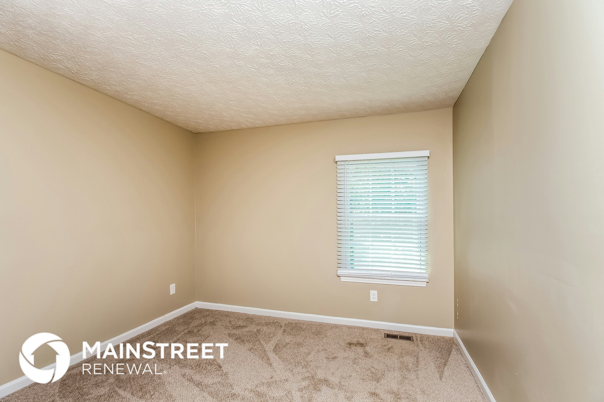 Building Photo - 1541 Elm Log Ct