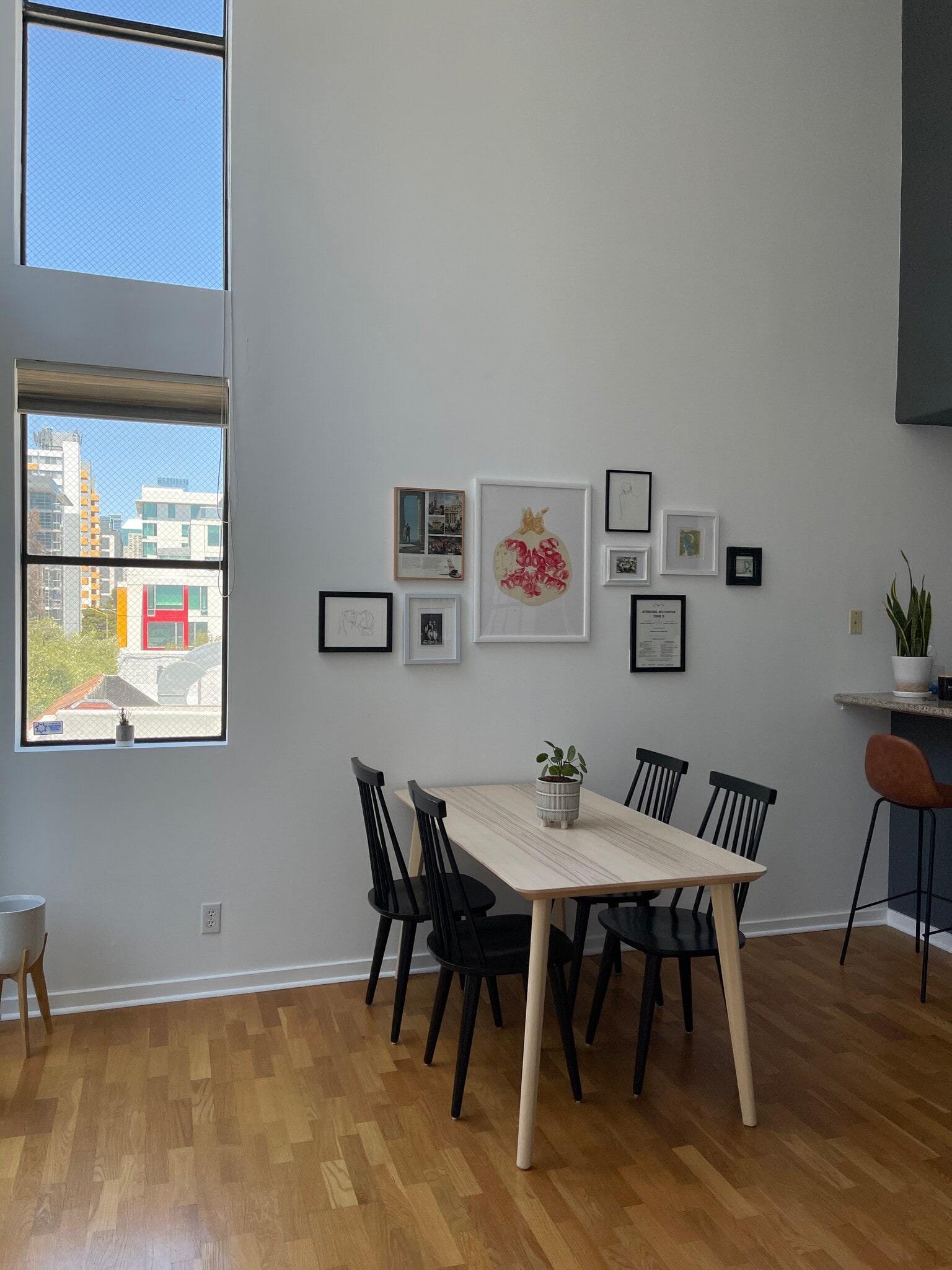 Building Photo - 469 Clementina St