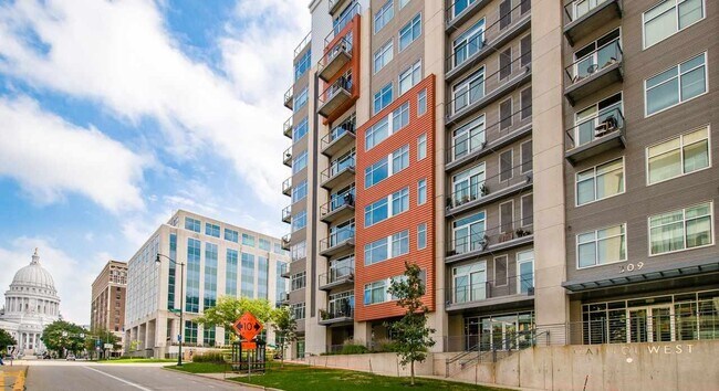 Building Photo - 309 W Washington Ave