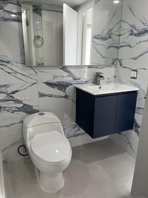 Building Photo - 1800 NW 24th Ave