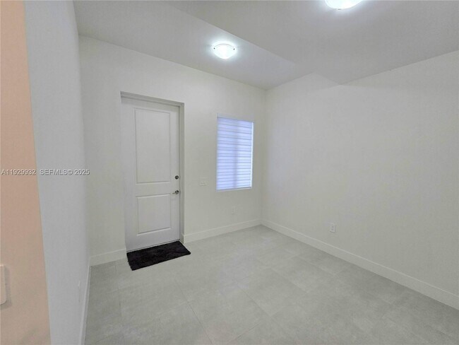 Building Photo - 34526 SW 191st Ave