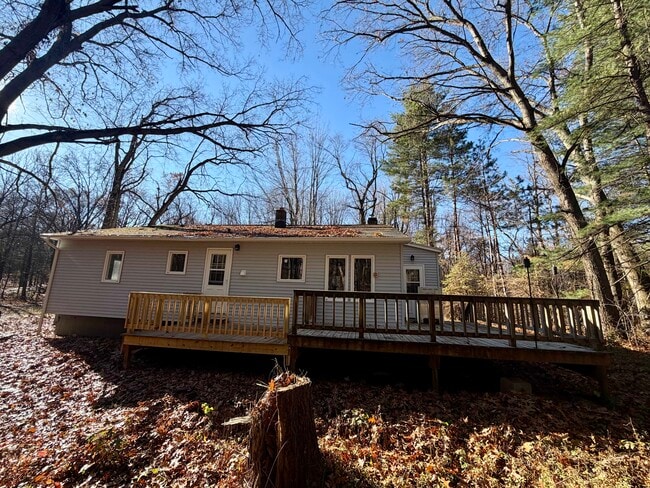 Building Photo - 10909 Bennett St SE