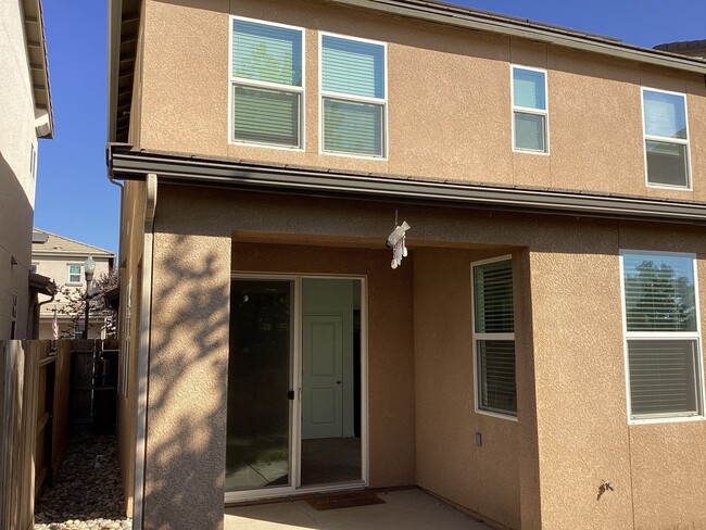Building Photo - 6319 E Creek View Ln