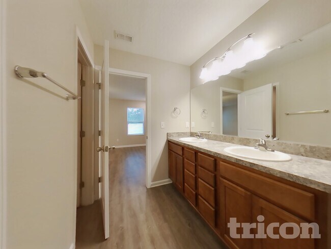 Building Photo - 6926 Monica Ct