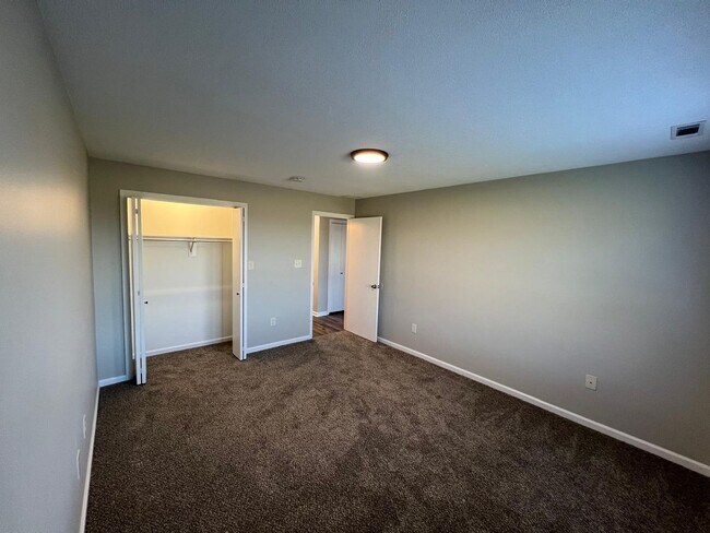 Building Photo - New 2 BR First Floor Condo in Wernersville, PA Available in June