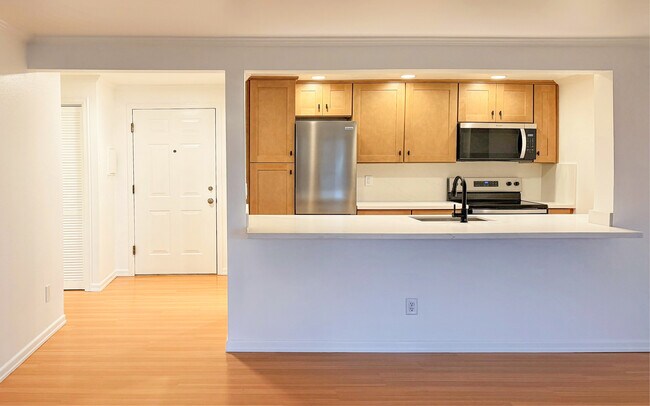 Building Photo - 949 N 35th St