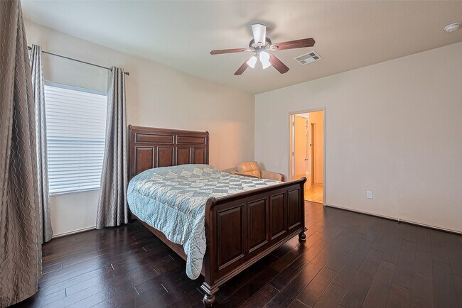 Building Photo - 1810 Emerson Ridge Dr