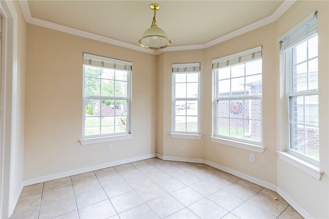 Building Photo - 255a Ravenwood Blvd