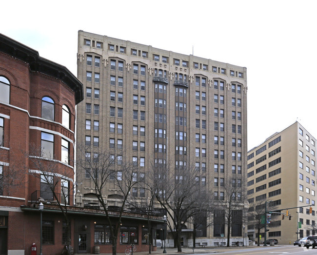 Building Photo - Patten Towers