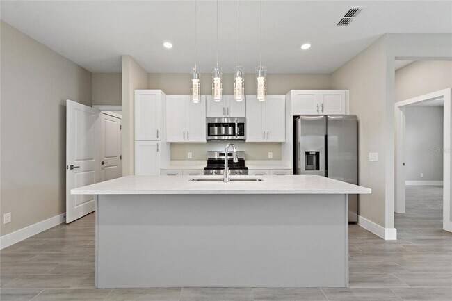 Building Photo - 11 Magnolia Ln