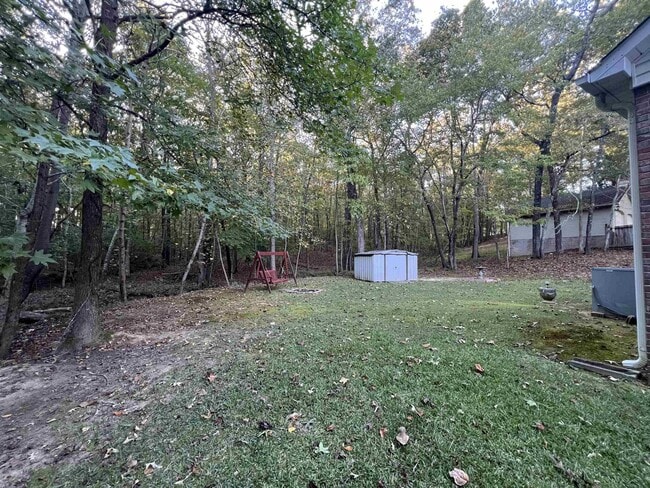 Building Photo - 671 Jenny St