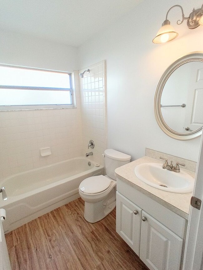 Building Photo - SUMMER SPECIAL 1/2 OFF FIRST MONTH'S RENT ...
