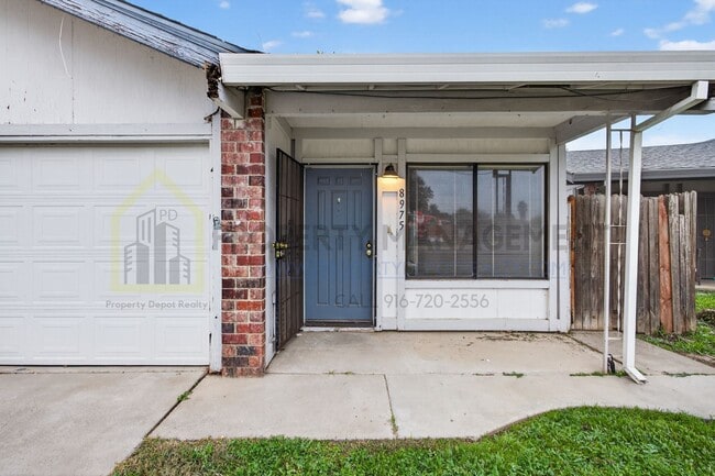 Building Photo - 8973 El Mirador Dr