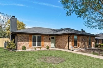 Building Photo - 1933 Garden Crest Ln