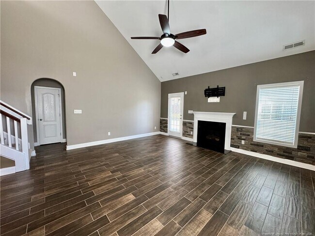 Building Photo - 123 Tun Tavern Dr