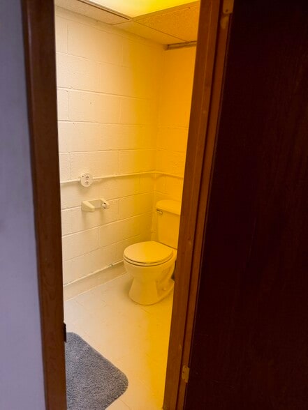 Building Photo - 152 Clover Ridge Dr