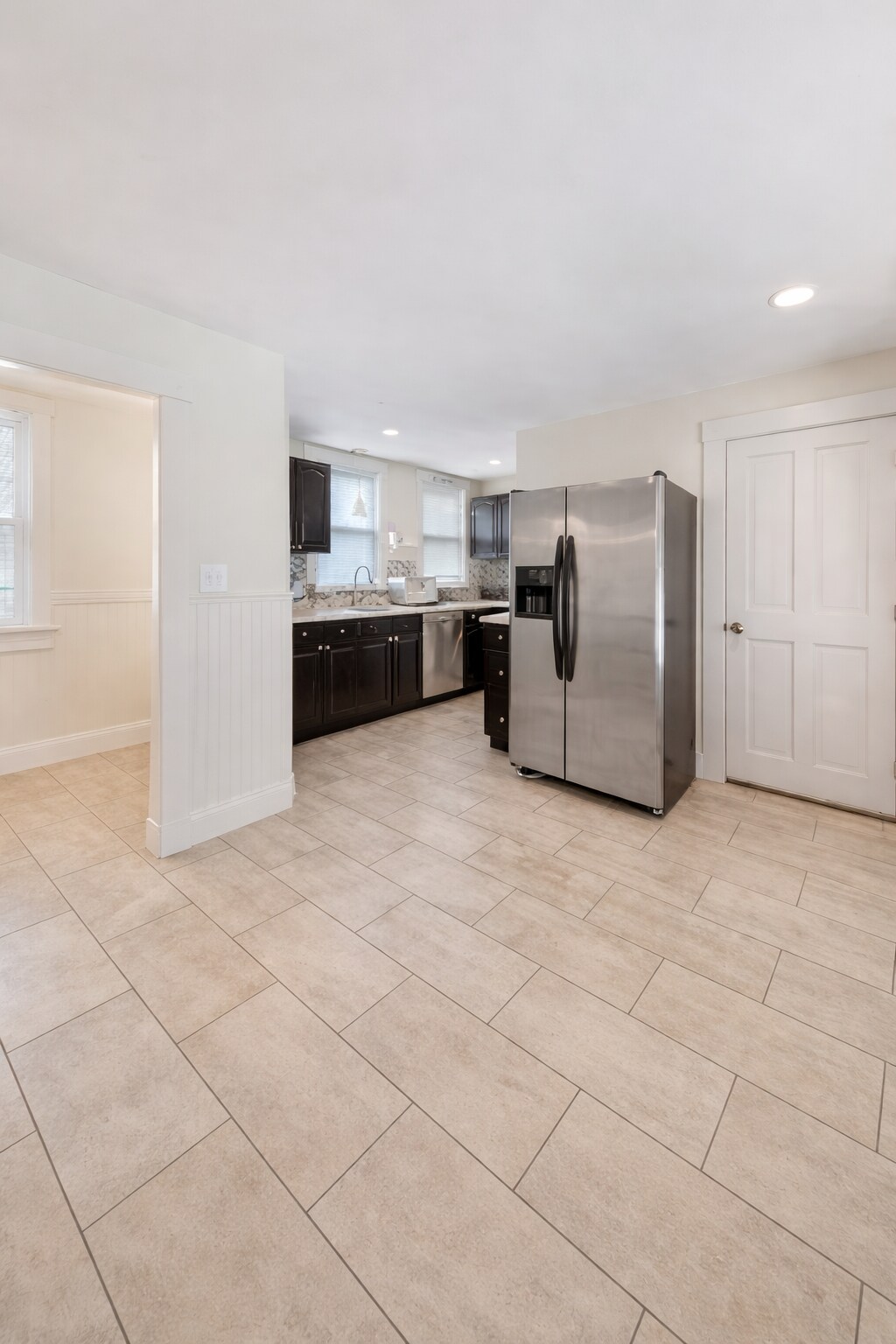 Building Photo - 49 Pope St