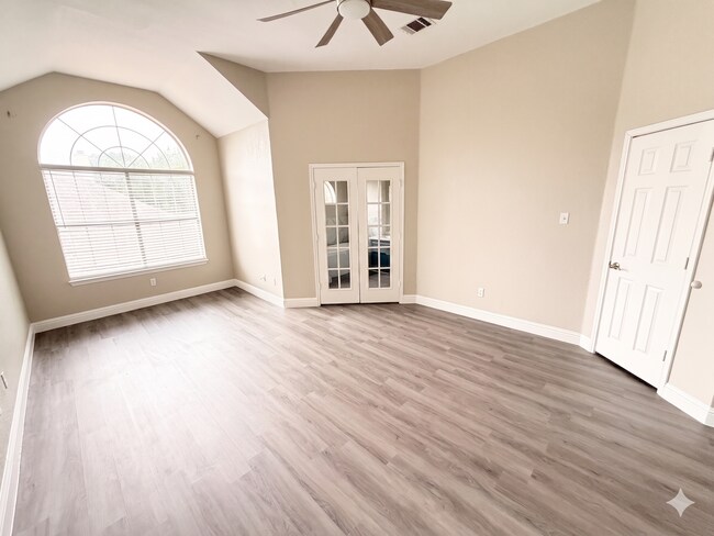 Building Photo - 6945 Hickory Creek