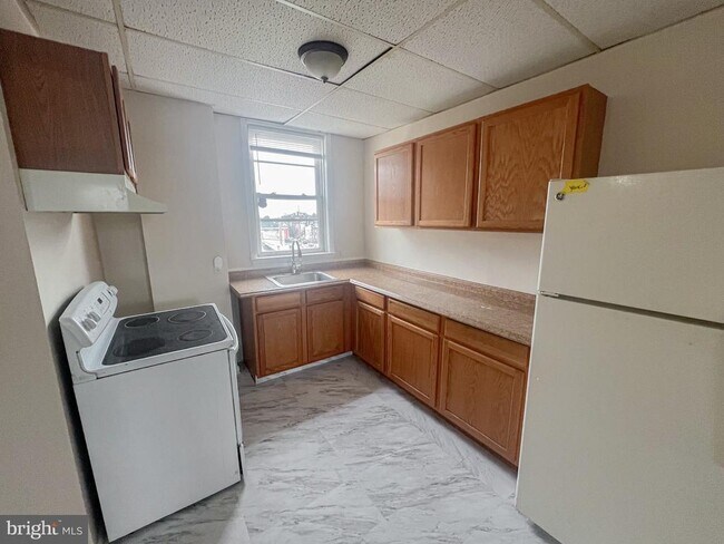 Building Photo - 5307 York Rd