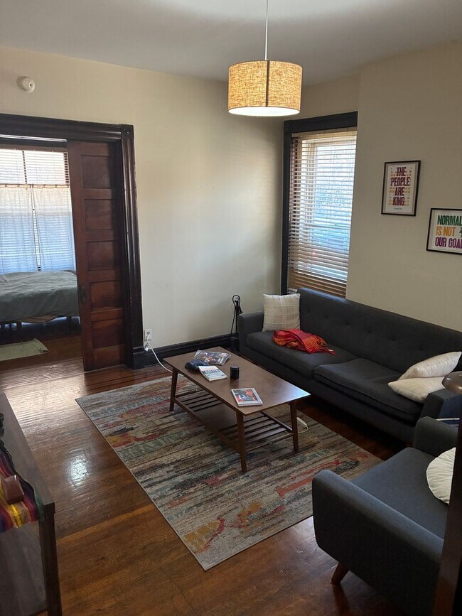 Building Photo - 319