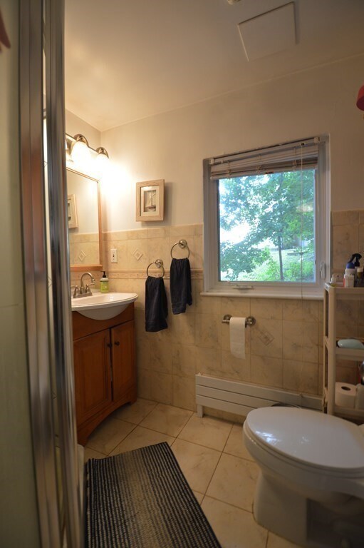 Building Photo - 94 Undine Rd